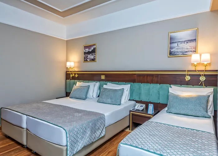 Royal Atlantis Spa & ResortSpa Hotel